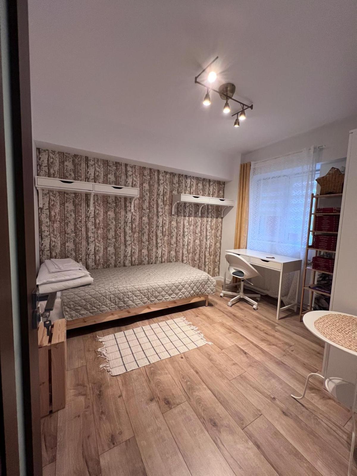 Târgu Jiu Central-Home מראה חיצוני תמונה