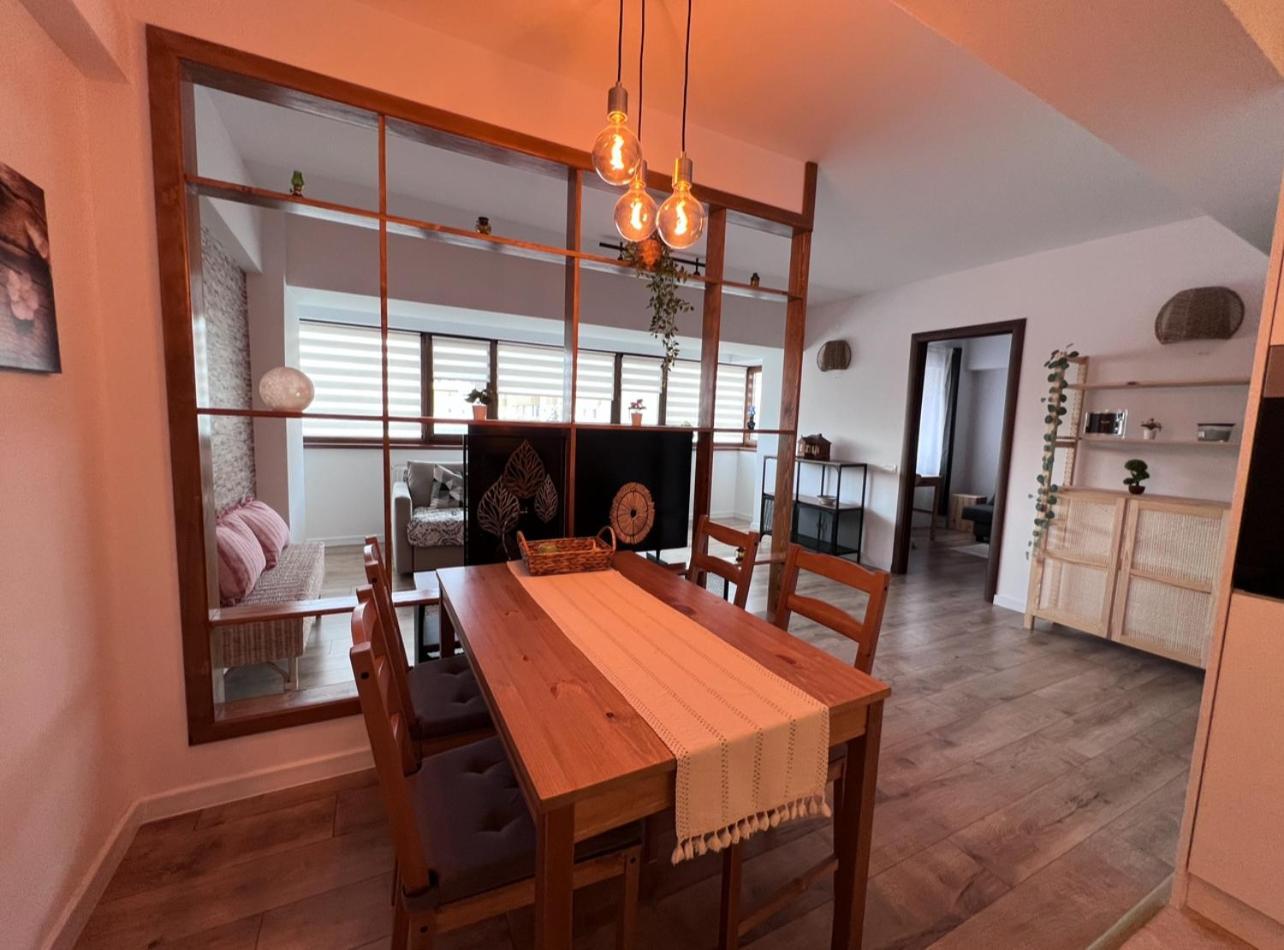 Târgu Jiu Central-Home מראה חיצוני תמונה