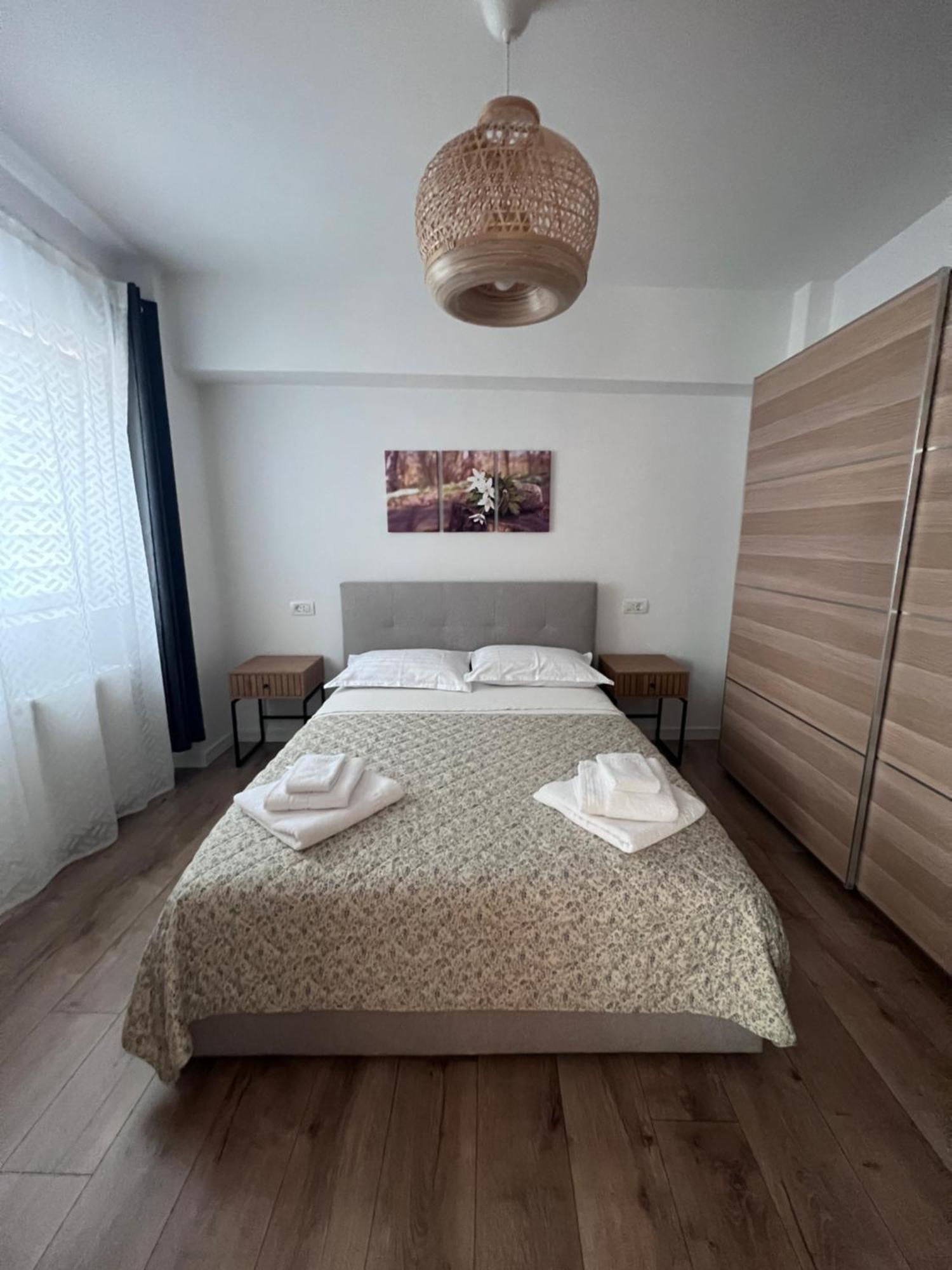 Târgu Jiu Central-Home מראה חיצוני תמונה