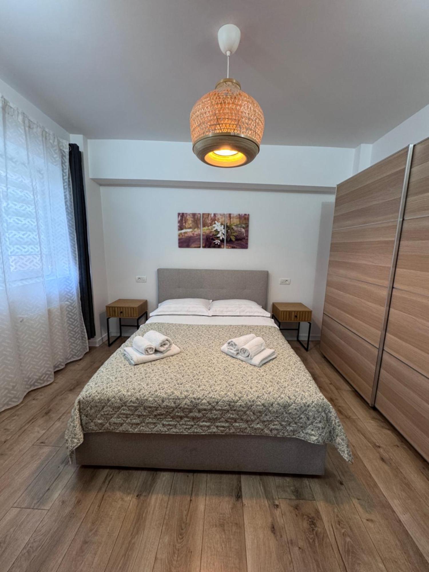 Târgu Jiu Central-Home מראה חיצוני תמונה