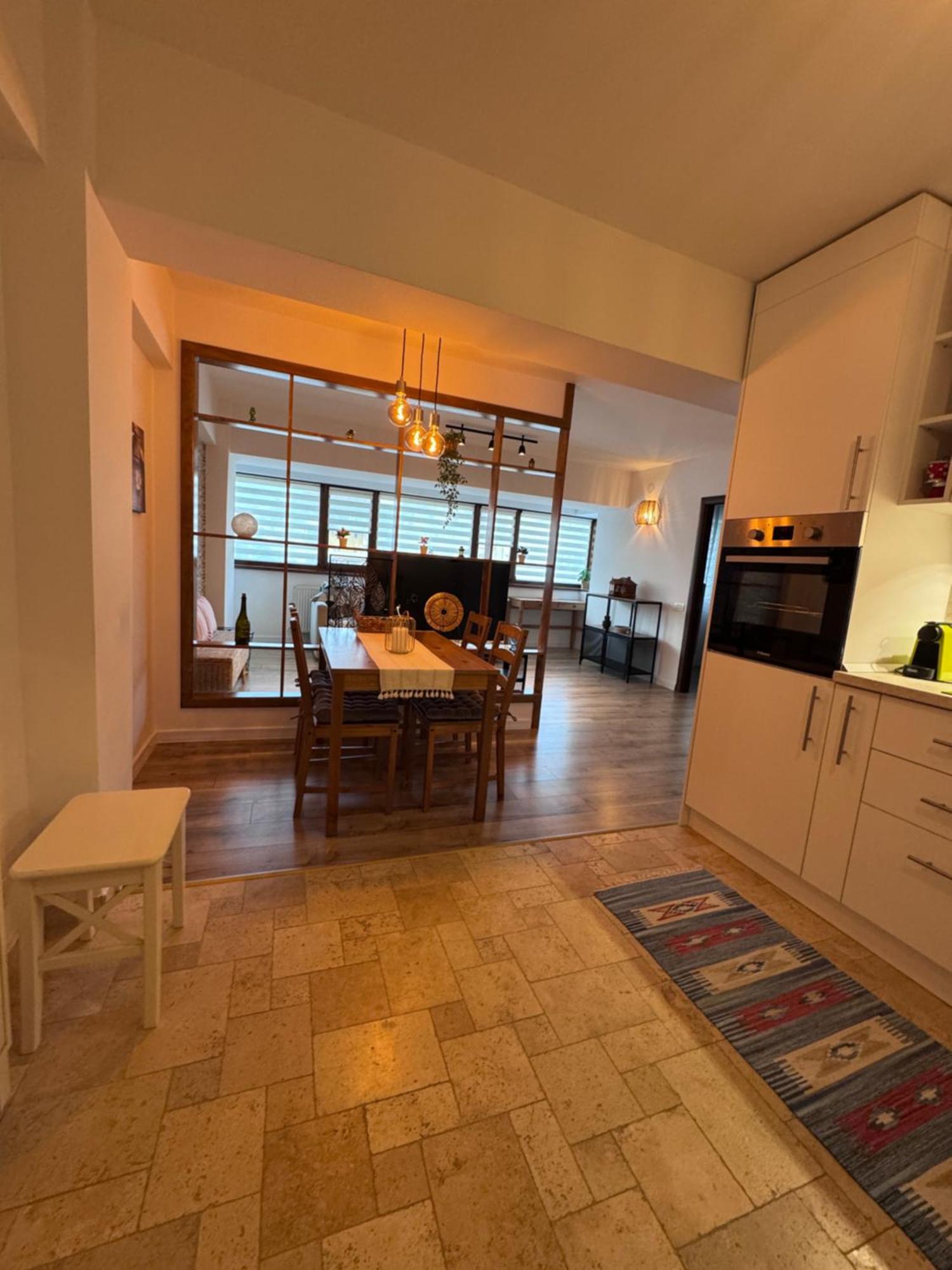 Târgu Jiu Central-Home מראה חיצוני תמונה
