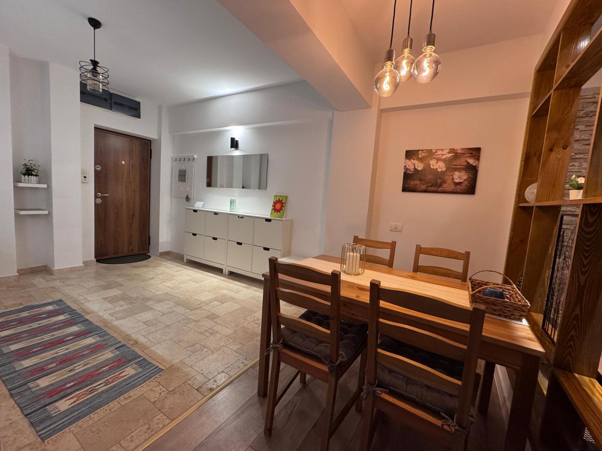 Târgu Jiu Central-Home מראה חיצוני תמונה